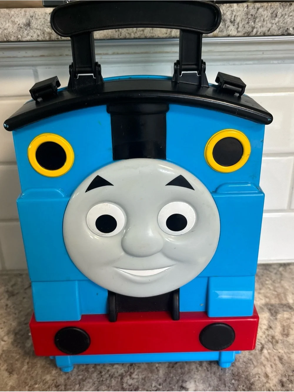 2009 Mattel Thomas The Train Engine Take Along Carrying Case With Track R9114